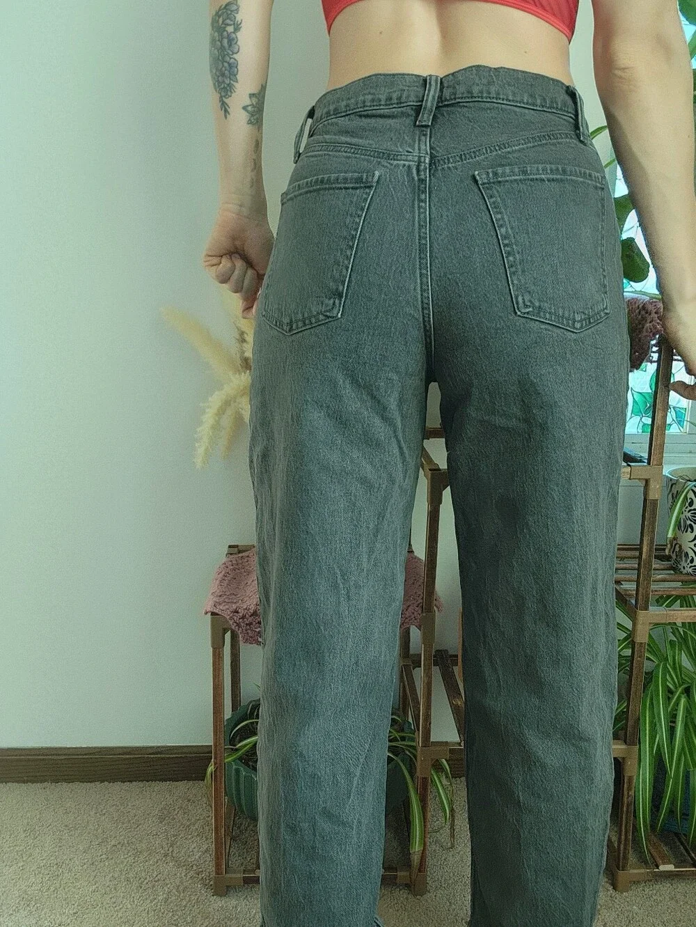 Old Navy Dark Gray High Waist Barrel Leg Jeans Size 8